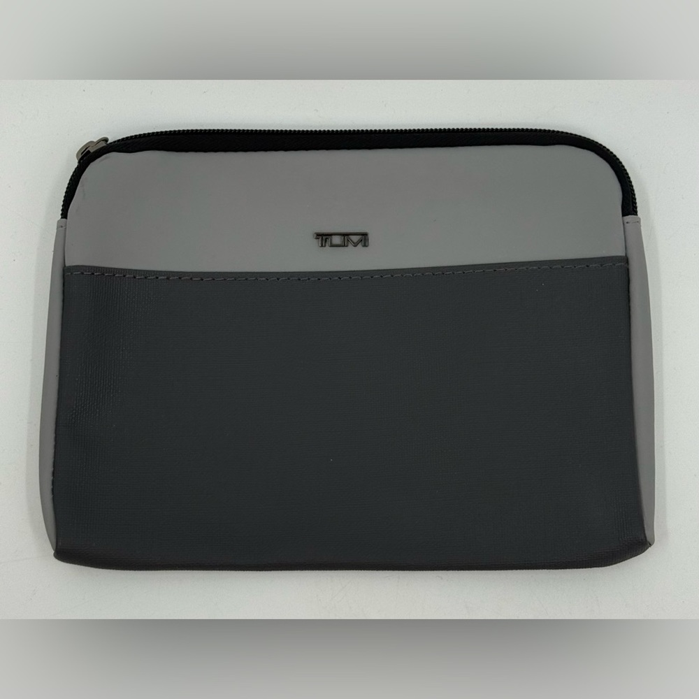 TUMI for Delta Grey & Black Soft Zippered Toiletry Travel Case‎ 8.5"x6" Empty